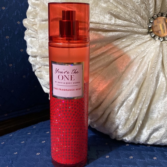 BATH & BODY WORKS SET. . . YOU’RE THE ONE SCENT - Picture 3 of 6